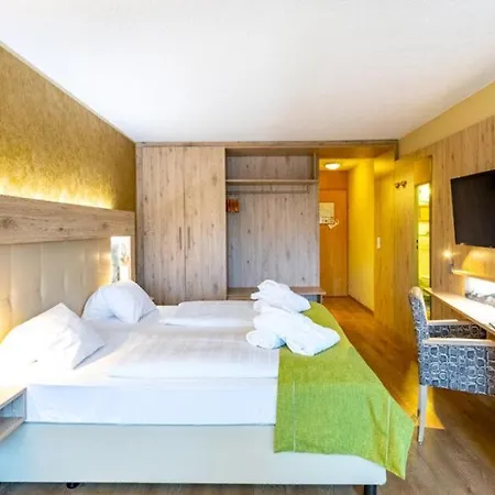 Panorama Hotel 4*