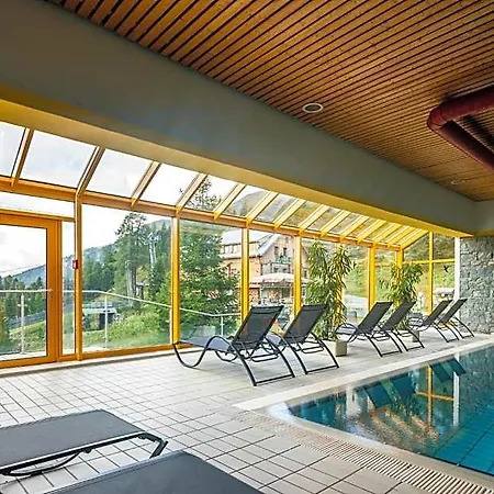 Panorama Hotel 4*