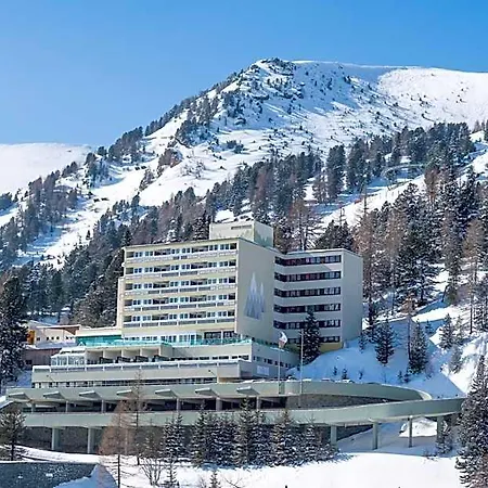 Panorama 4*